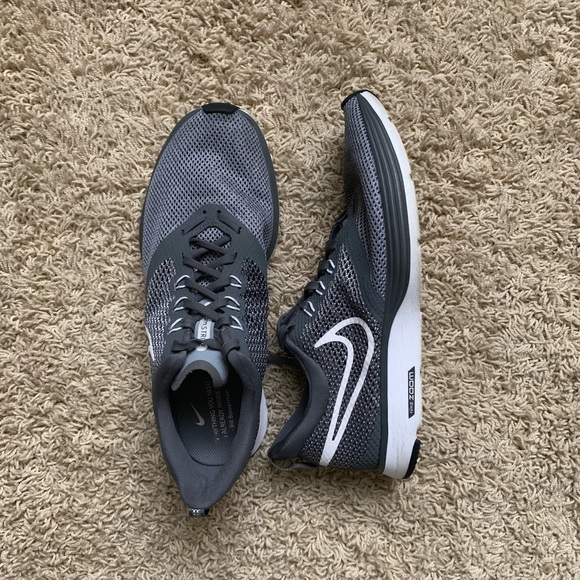nike zoom strike women's